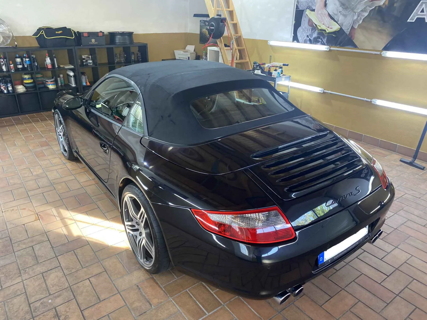 schwarzes Auto